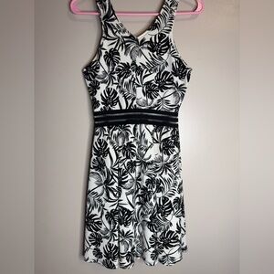Elegant Black and White Leaf Print Dress